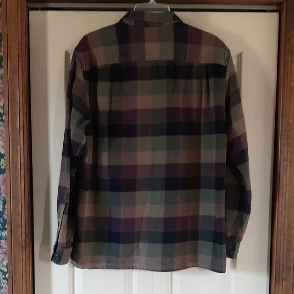 Patagonia Men's Flannel Shirt - Picture 3 of 5